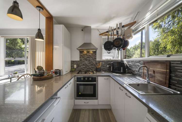 19 Stallard Place Glen Eden_9