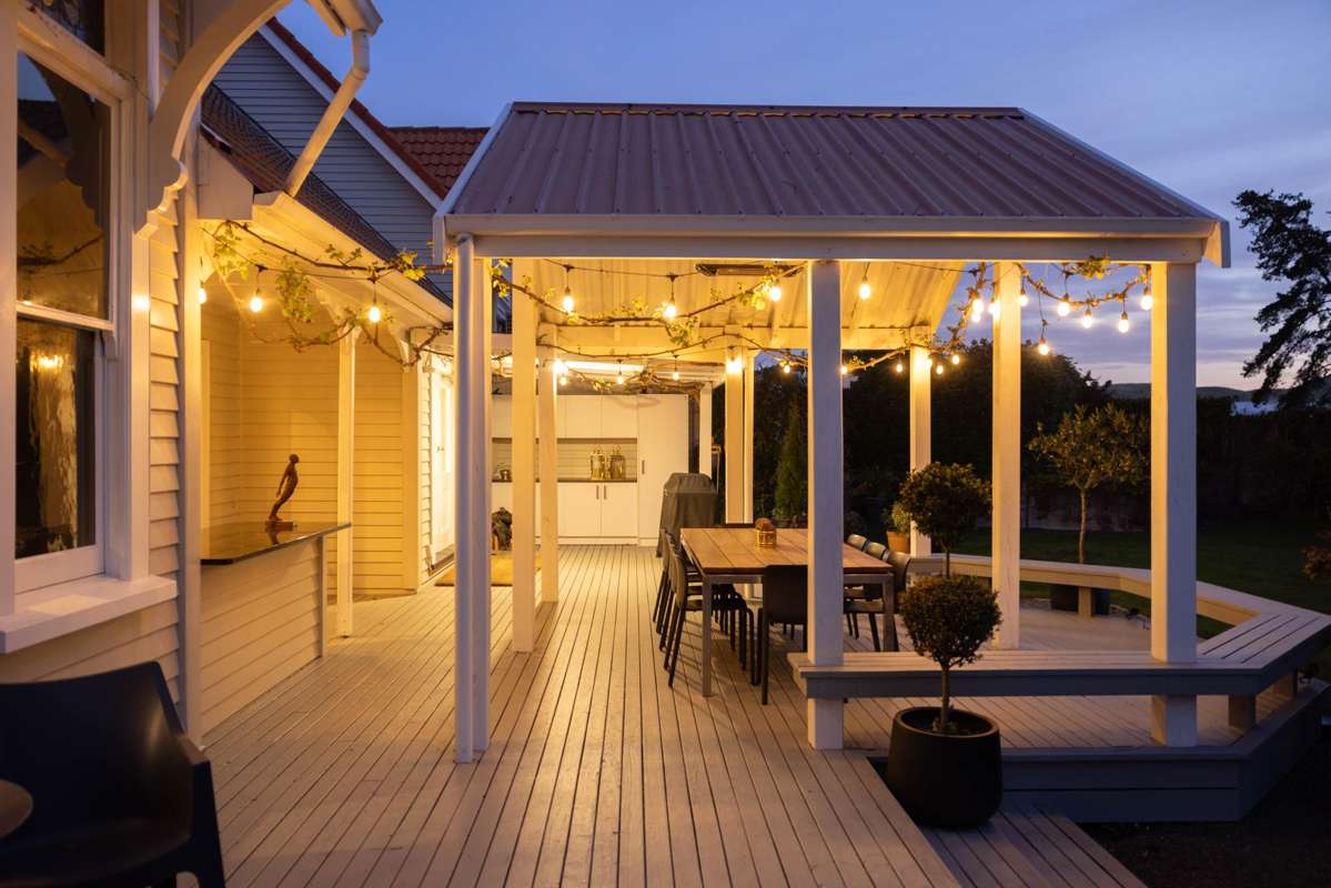 1420 Railway Road South_2