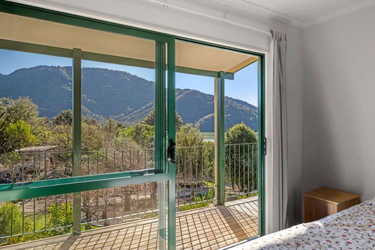 826 Queen Charlotte Drive Havelock_12