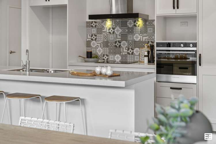 53 Awataha Crescent Pyes Pa_7