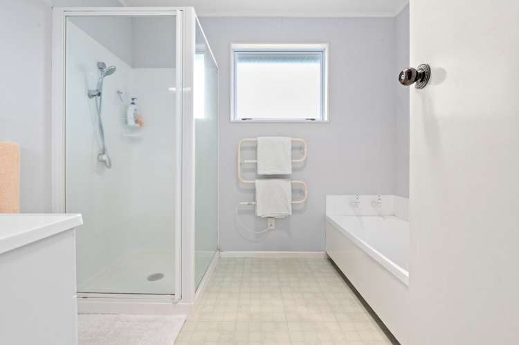 44 Macdonald Road Glenview_4