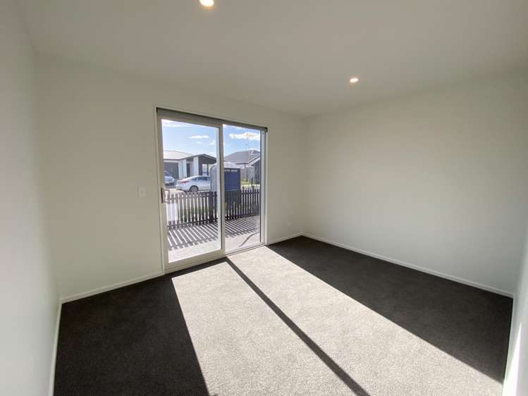 11 Harlequin Drive 11103_5