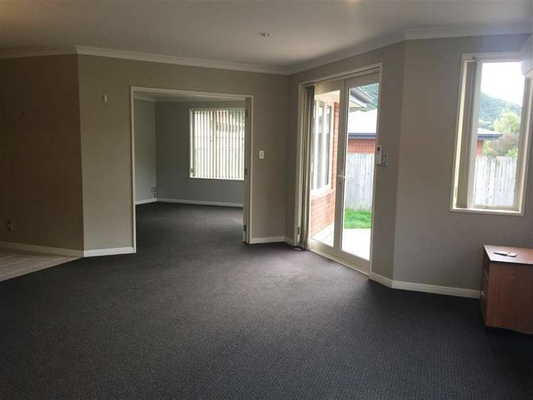 253a Waikawa Road Waikawa_3