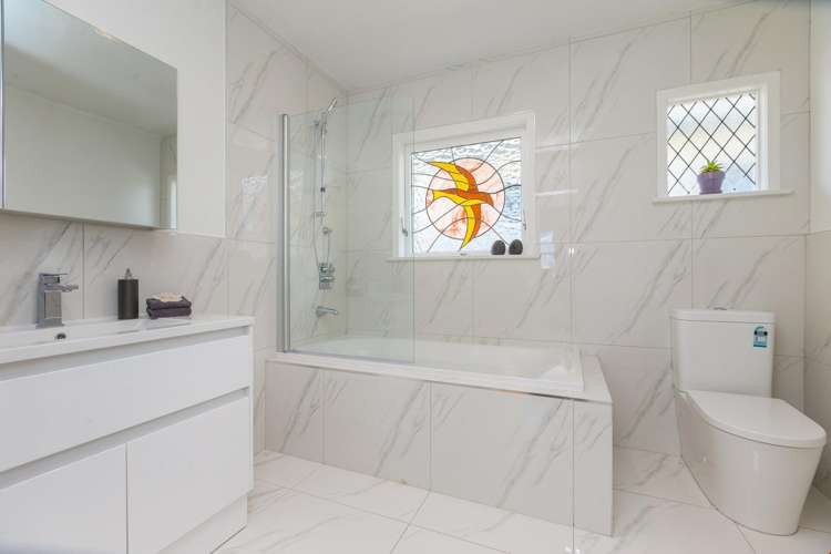 6 Kennedy Avenue Forrest Hill_16