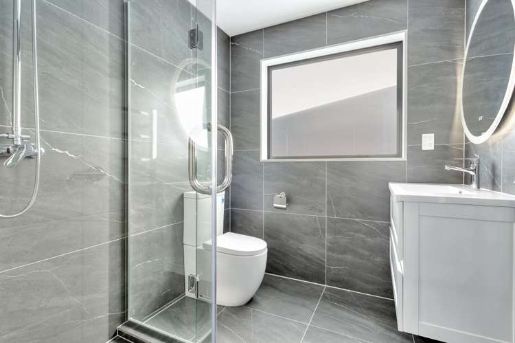 10 Korowhiti Road Clarks Beach_10