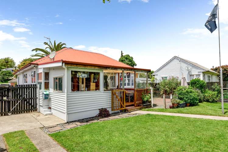 21 Galway Avenue Hamilton East_19