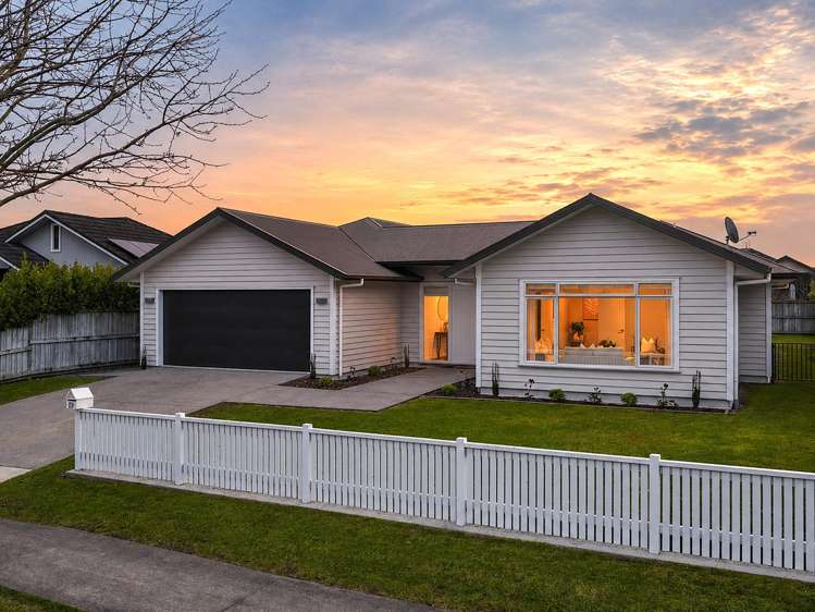 19 Brad Avenue_3
