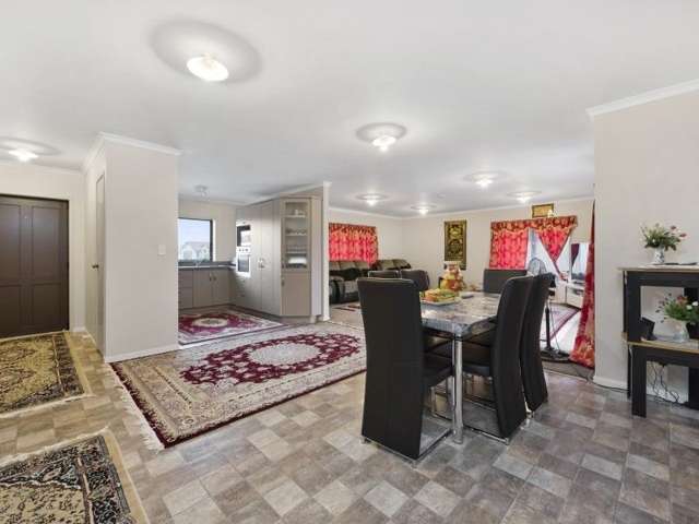 100 Farringdon Avenue Rototuna North_1