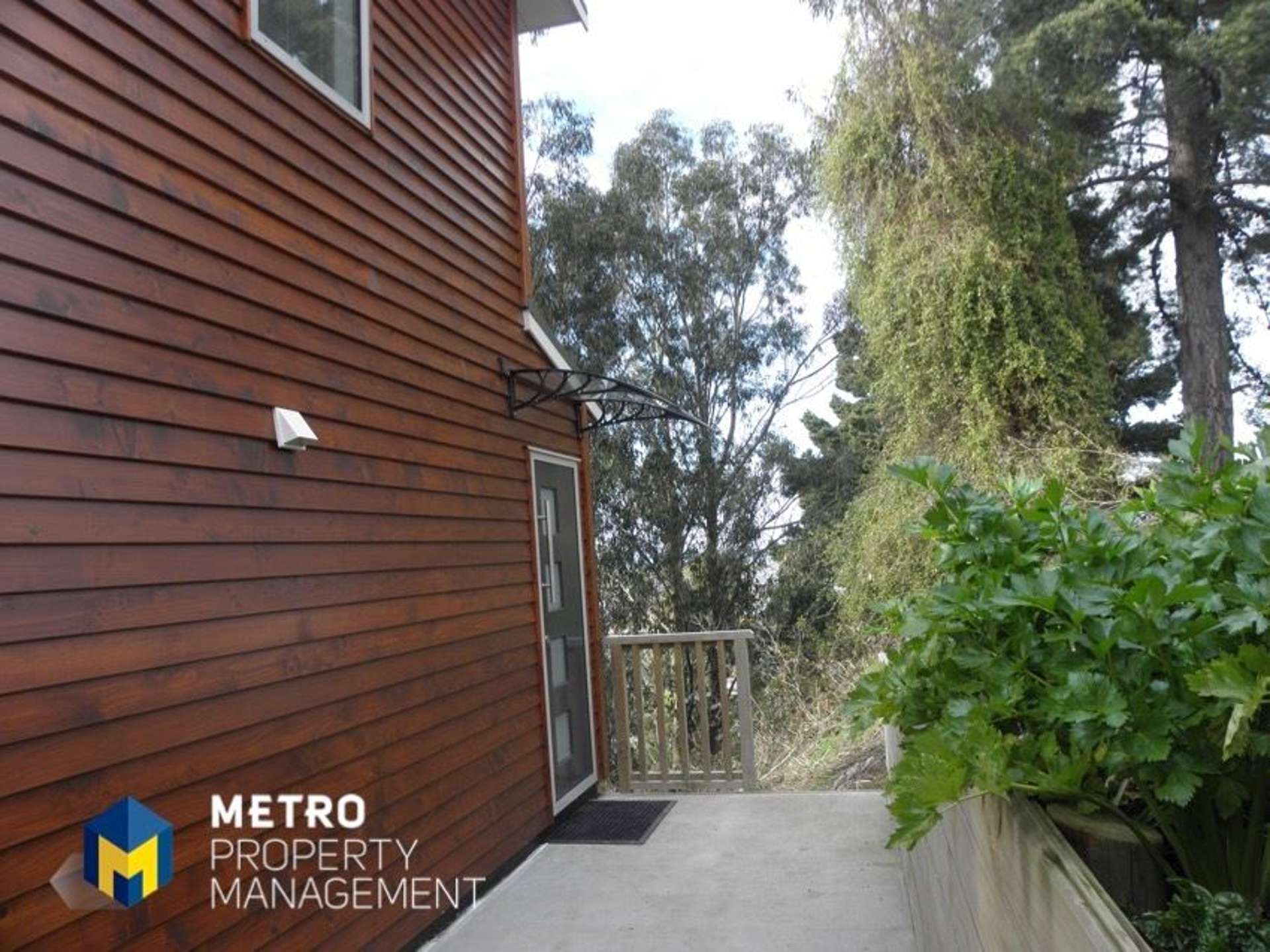 74 Leckhampton Court The Glen_0