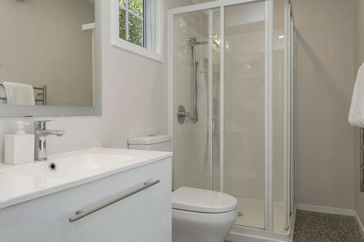 14 Liston Avenue Hilltop_18