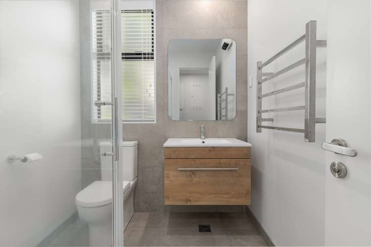 39 Champion Street Edgeware_10