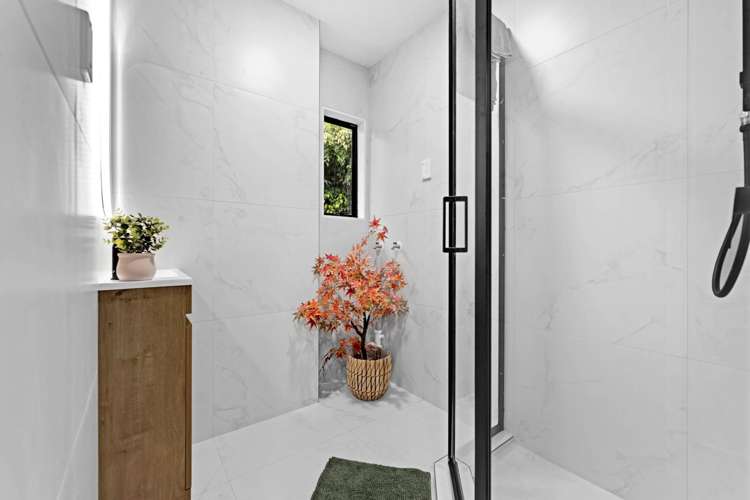 18B Glengarry Road Glen Eden_23