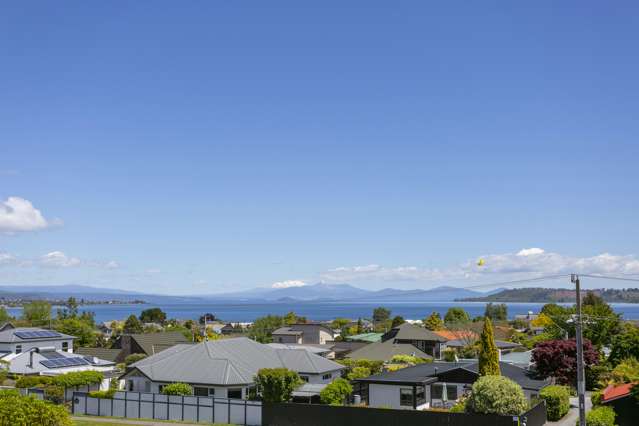 12 Mere Road Taupo_1