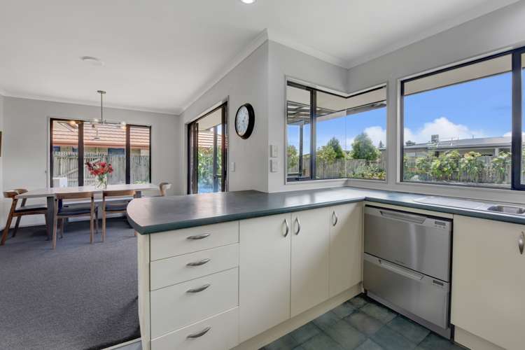 9 Ashdonleigh Grove Stoke_5