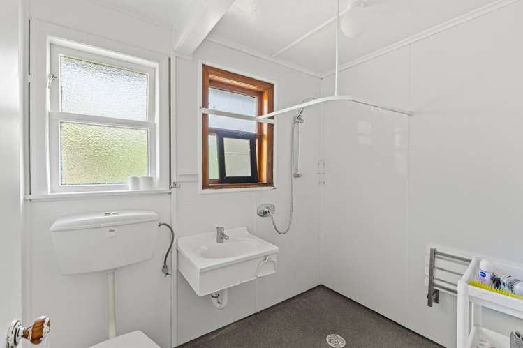  43 Swan Street Taihape and Surrounds_13