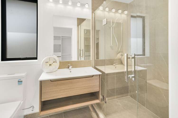 2/3 Tiro Place Rototuna North_9