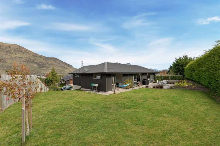 6 Cotswold Court Lower Shotover_1