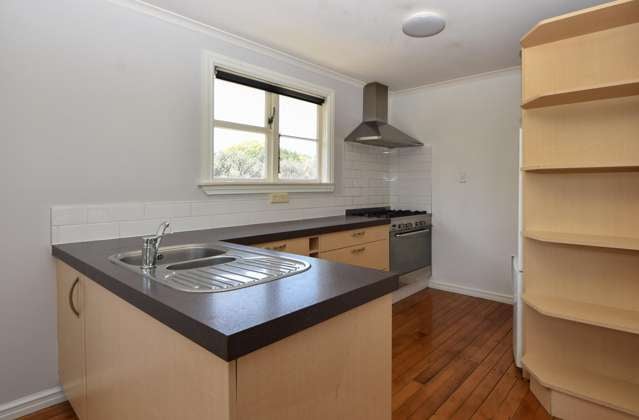 37 Lincoln Road Carterton_2