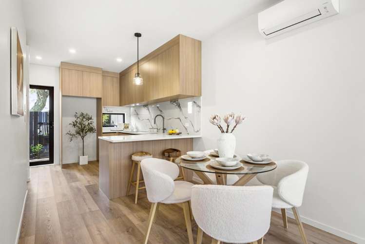 16 Handley Avenue Narrow Neck_14