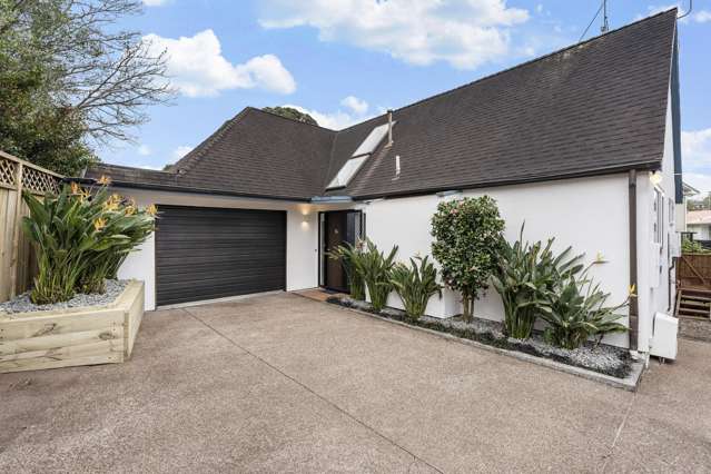 Moving overseas. Stunning value opportunity!