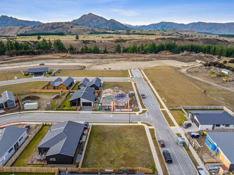 12 Onyx Street Albert Town_3