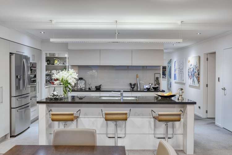 3/104 Harbour Drive Otumoetai_15