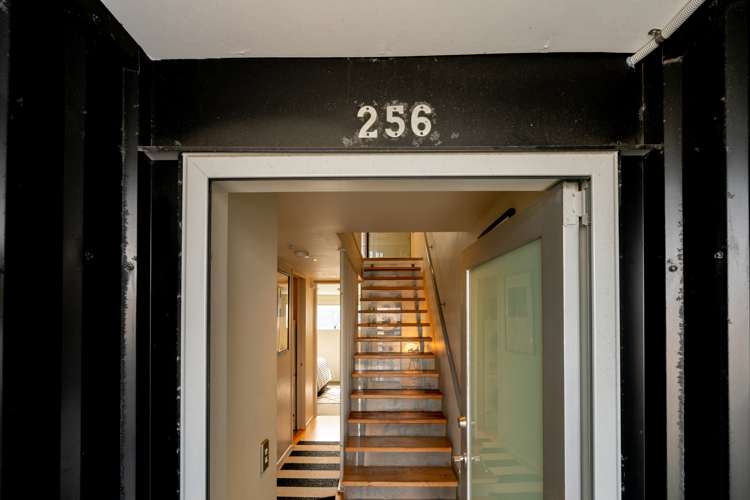 256/21 Left Bank Te Aro_15