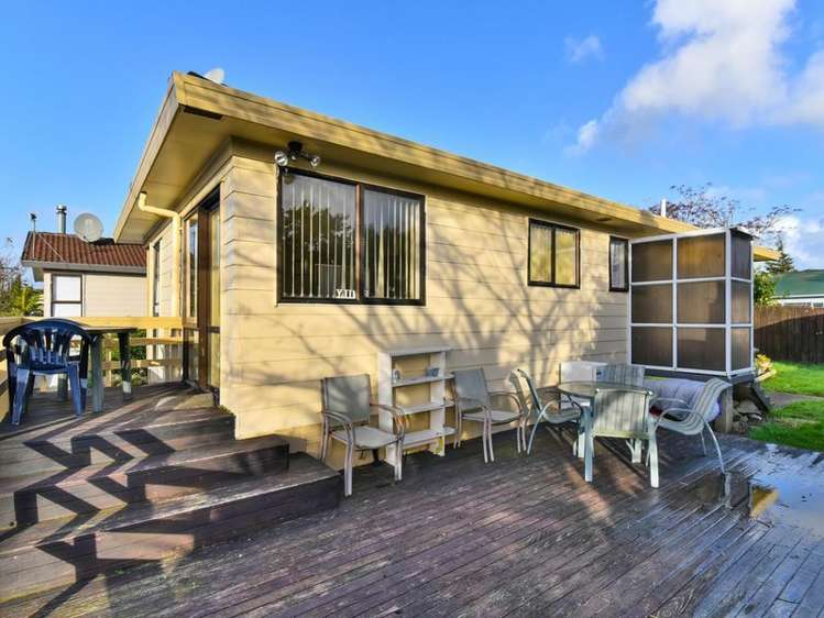 2/1 Rebecca Rise Manurewa_2