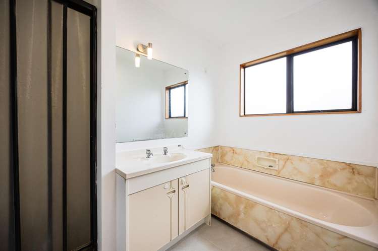 6/55-65 Chivalry Road Glenfield_18