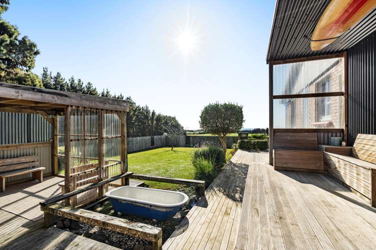 1606 South Road Oakura_25