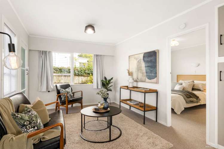 2/49 Western Springs Road Morningside_8