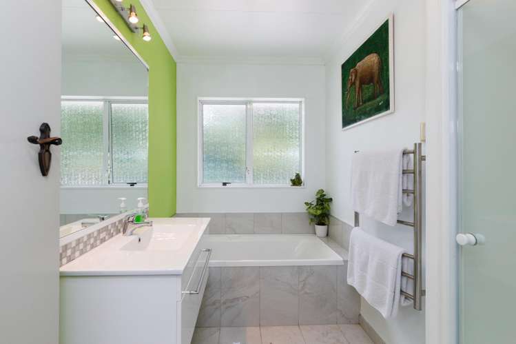 19 Humphries Place Awapuni_12