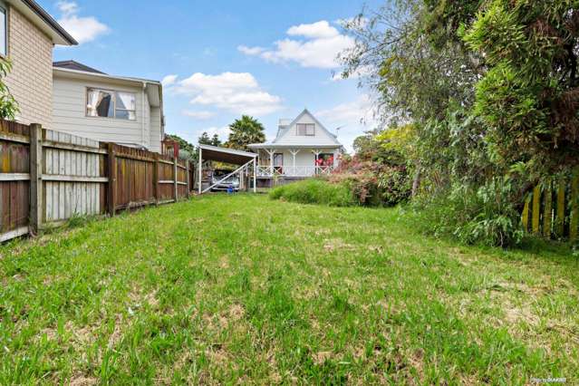 32b Sikkim Crescent Clover Park_2