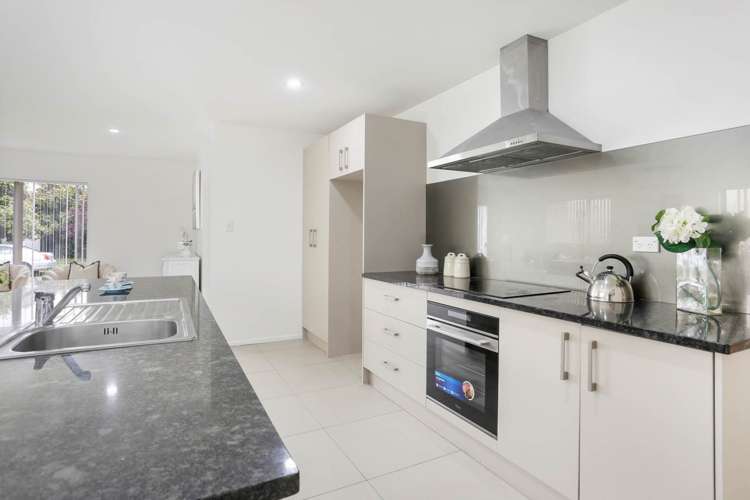 6 Popokatea Drive Takanini_9