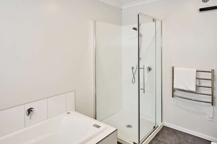 2 Hauroko Glen Aotea_15