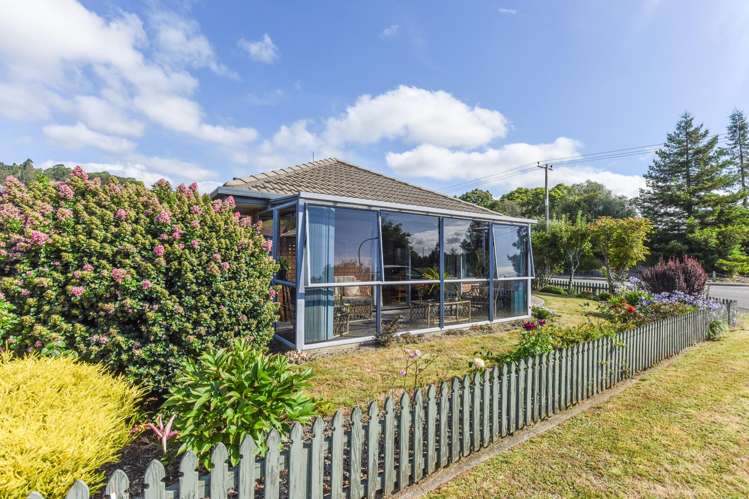 125 Saxton Road Stoke_12