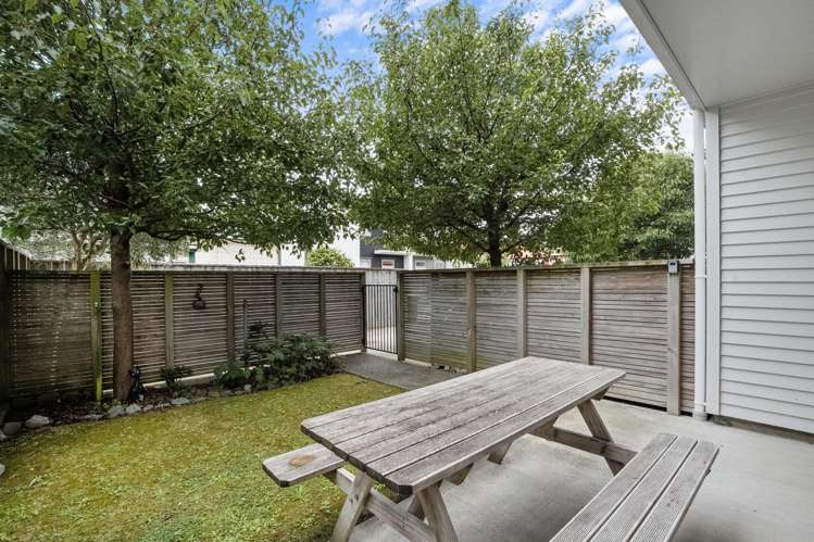 11/59 The Parade Island Bay_1