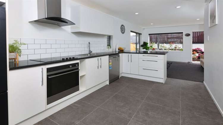 65d Metcalfe Road Ranui_6