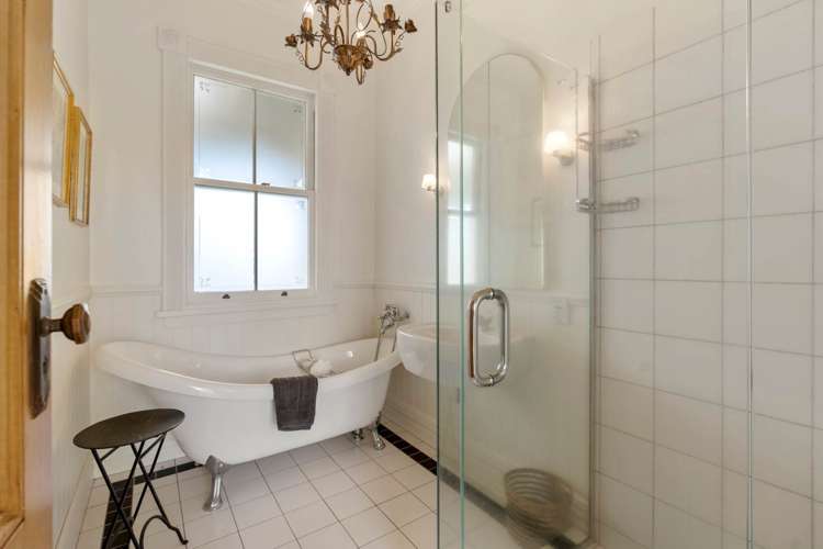 42 Cheltenham Road Devonport_17