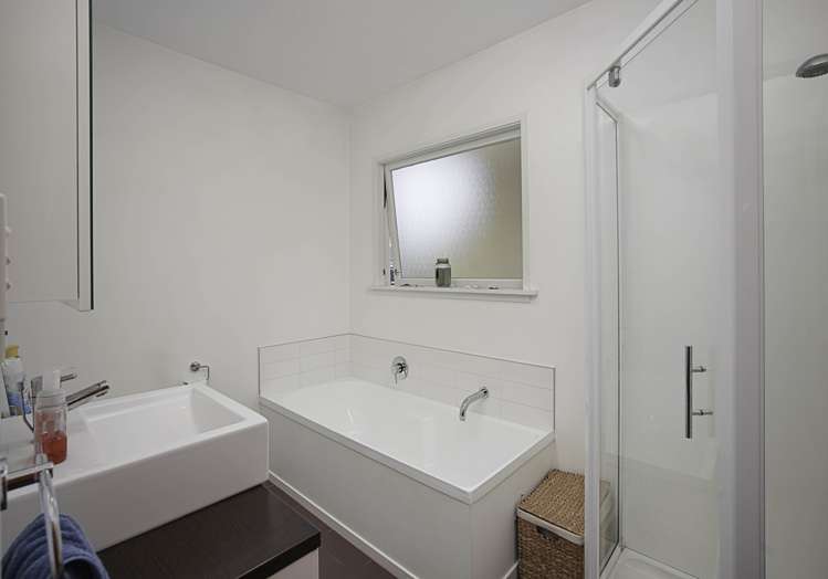 5 Cobham Crescent Stoke_12