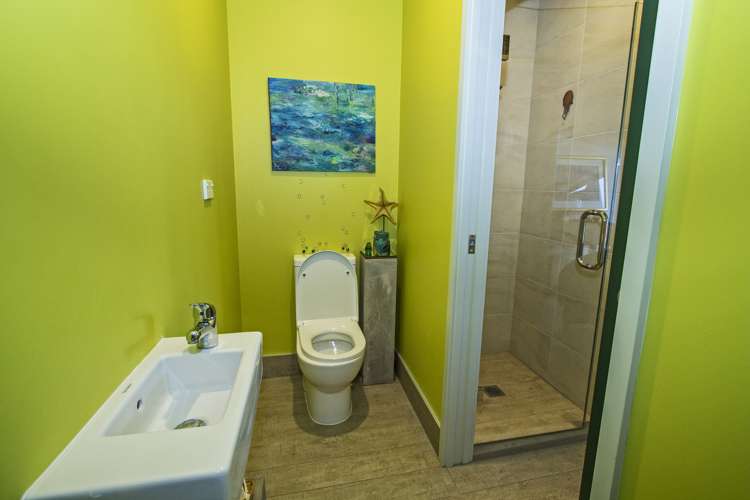 9 Pit Lane Cromwell_10