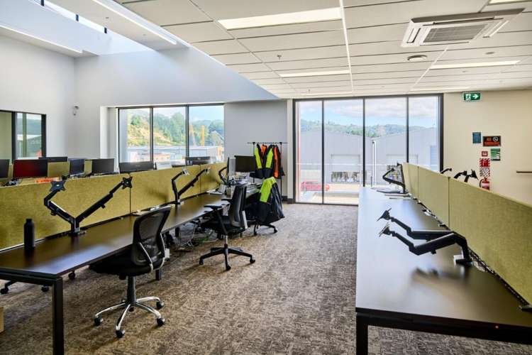 30 Thomas Neal Crescent Trentham_13