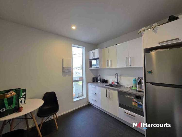 206 Ferry Road Waltham_36