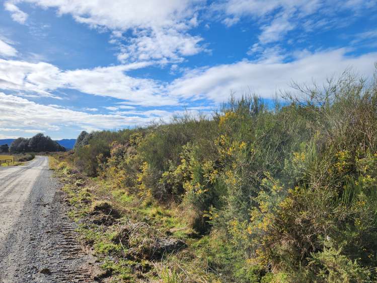 Maori Gully Road Arnold Valley_4