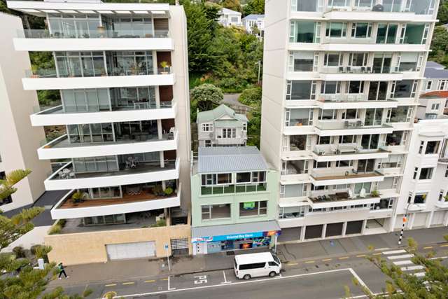 Oriental Bay’s $7m ice cream shop for sale at bargain price