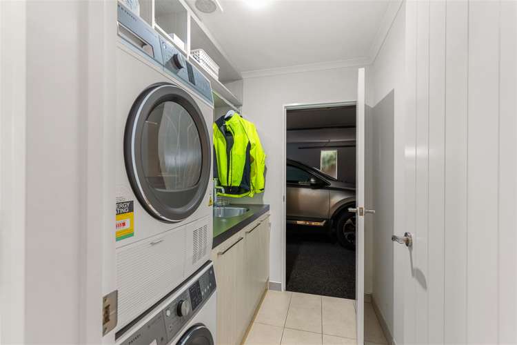 4 Millpark Place Northwood_17