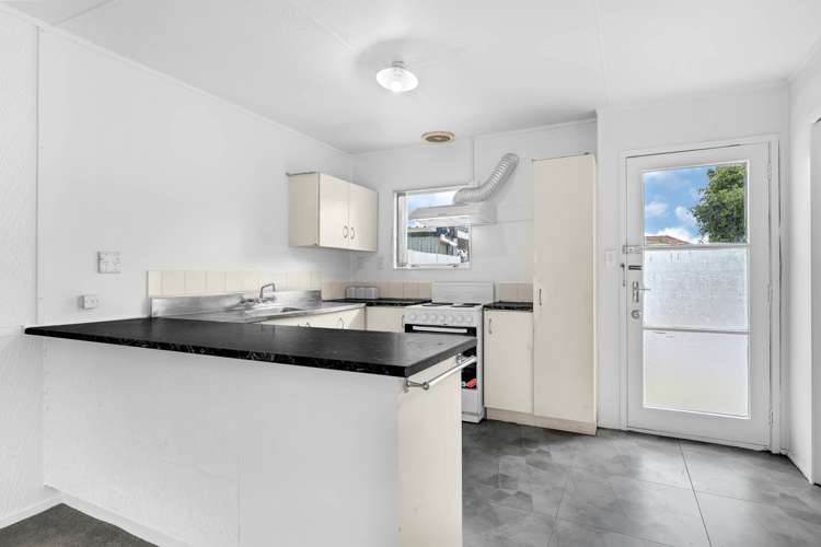 3/4 Thorn Place_1