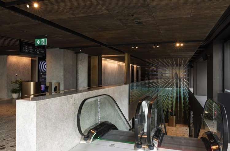 1 Queen Street Auckland Central_13