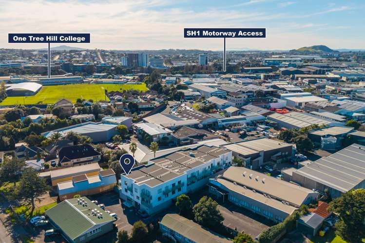 1a/86a Rockfield Road Penrose_17