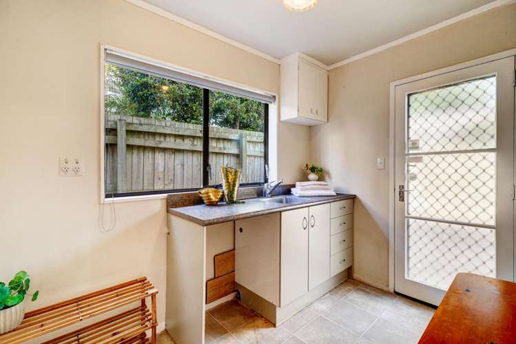 14B Chip Grove Sunnyhills_18